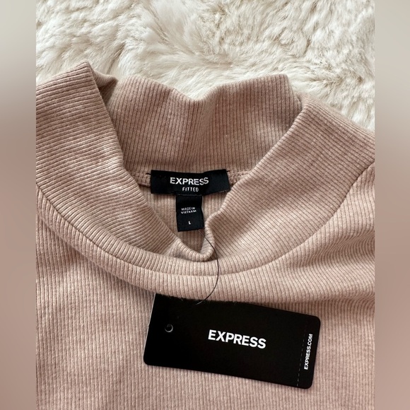 Express One Eleven Women's Crop Top High Neck Beige Size Large - Picture 3 of 4